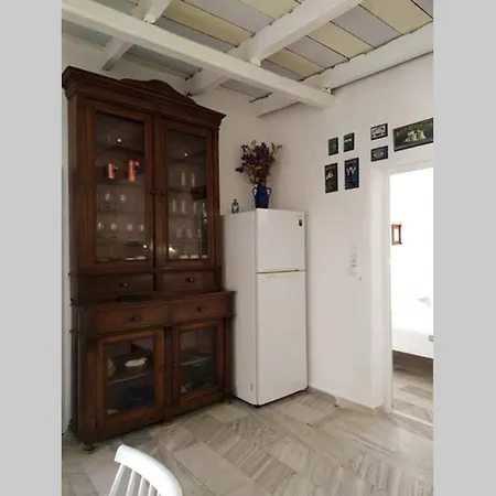 Flisvos ,st.george Apartment *